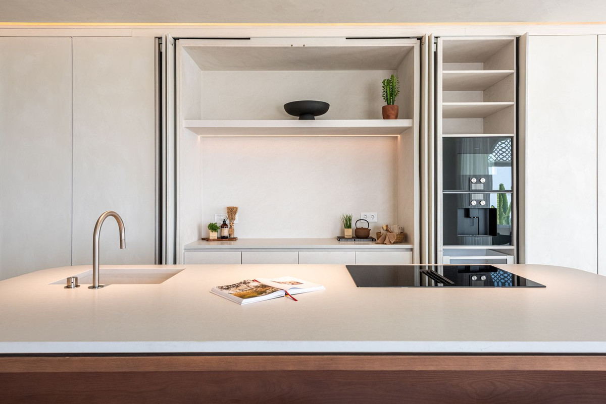 Appartement te koop in The Golden Mile | 3 slaapkamers H5467264