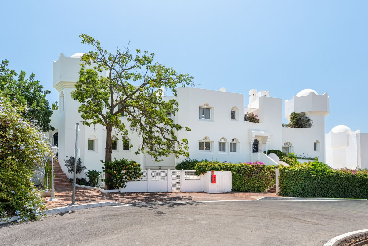 Appartement te koop in The Golden Mile | 3 slaapkamers H5467264