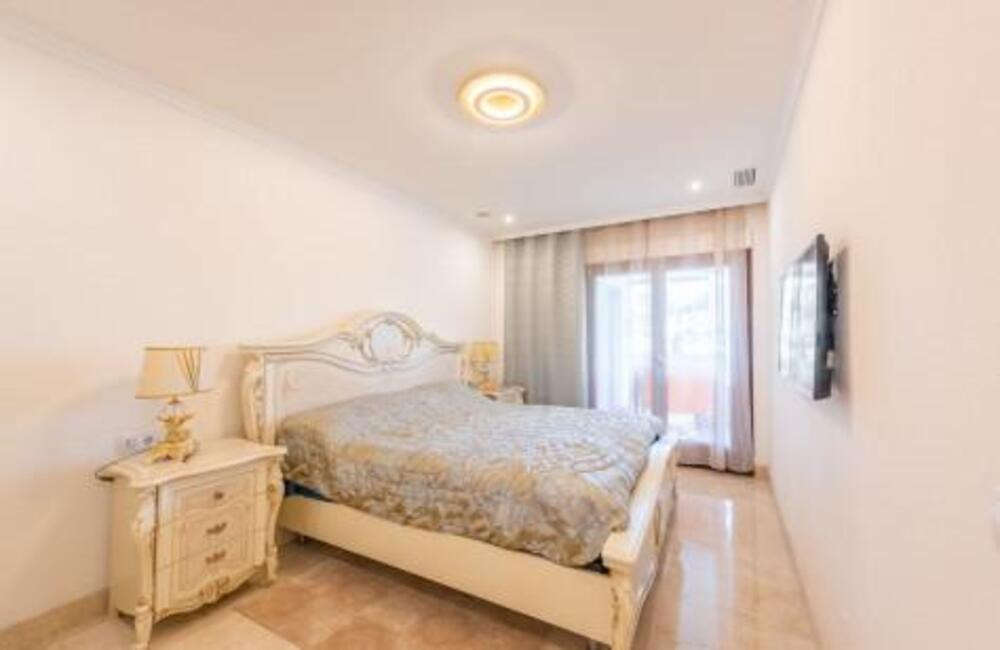 Duplex te koop in The Golden Mile | 3 slaapkamers H5468545