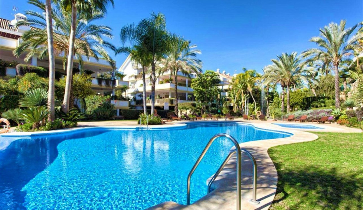Duplex te koop in The Golden Mile | 3 slaapkamers H5468545