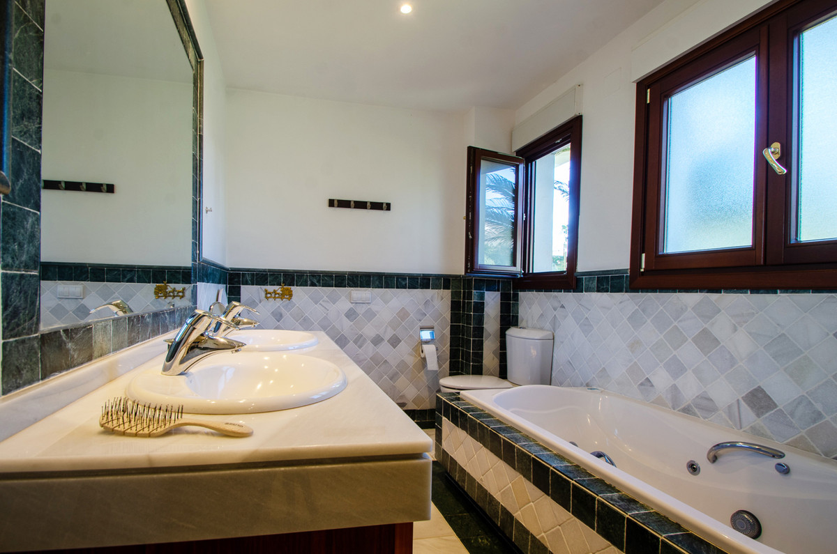 Duplex te koop in The Golden Mile | 3 slaapkamers H5468545