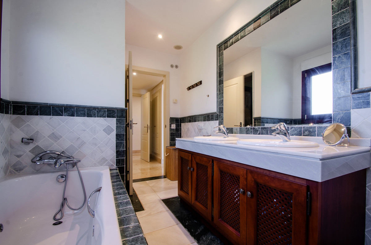 Duplex te koop in The Golden Mile | 3 slaapkamers H5468545