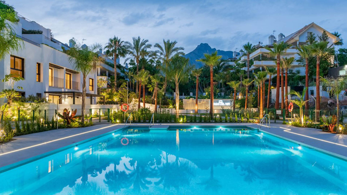 Duplex te koop in The Golden Mile | 3 slaapkamers H5468545