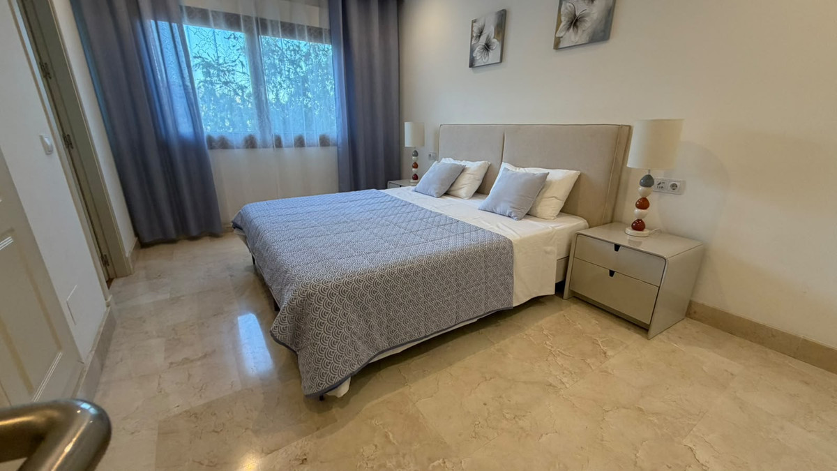 Duplex te koop in The Golden Mile | 3 slaapkamers H5468545