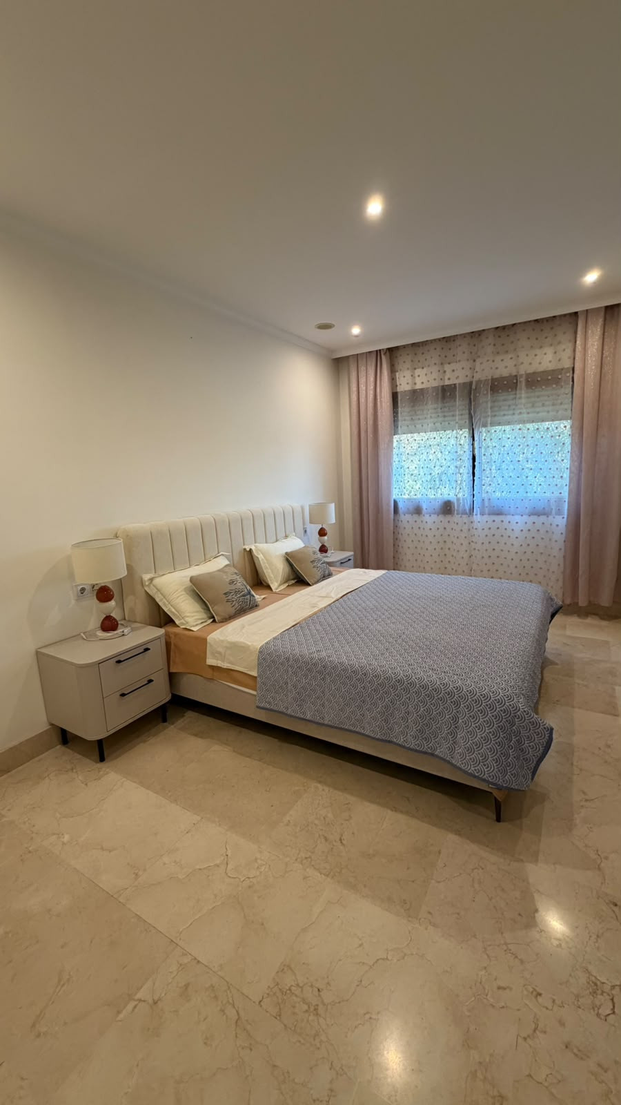 Duplex te koop in The Golden Mile | 3 slaapkamers H5468545