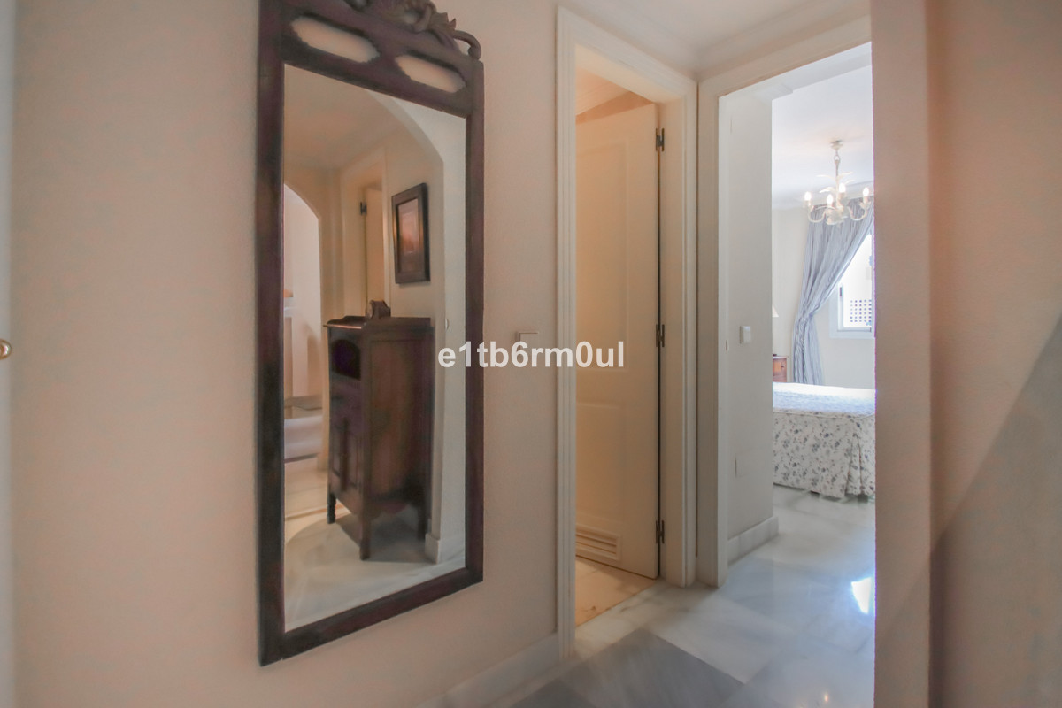 Appartement te koop in The Golden Mile | 1 slaapkamers H5478193