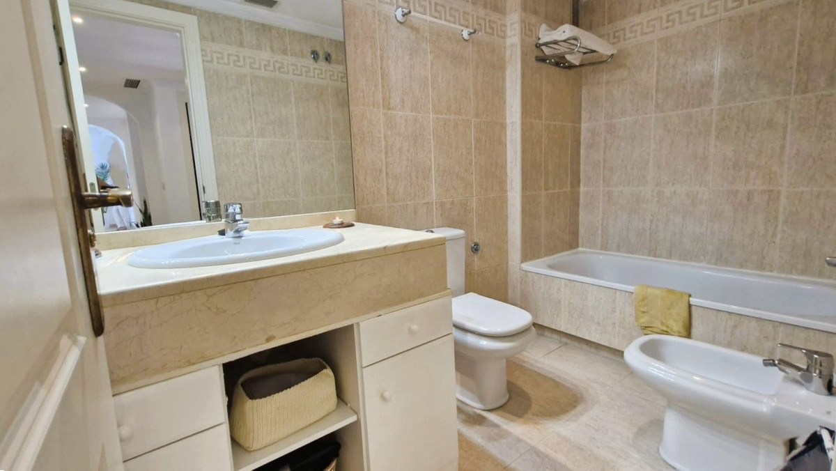 Huis te koop in The Golden Mile | 3 slaapkamers H5481655