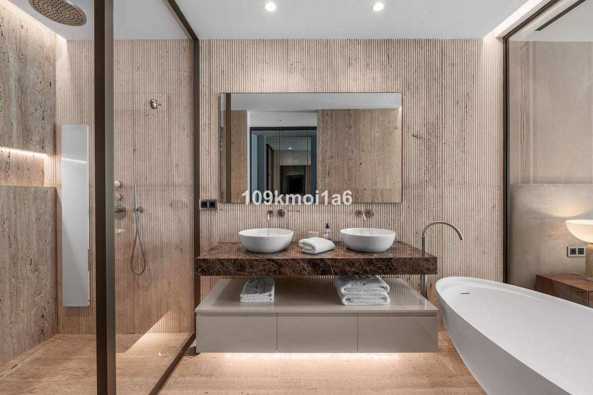 Appartement te koop in The Golden Mile | 4 slaapkamers H5482666