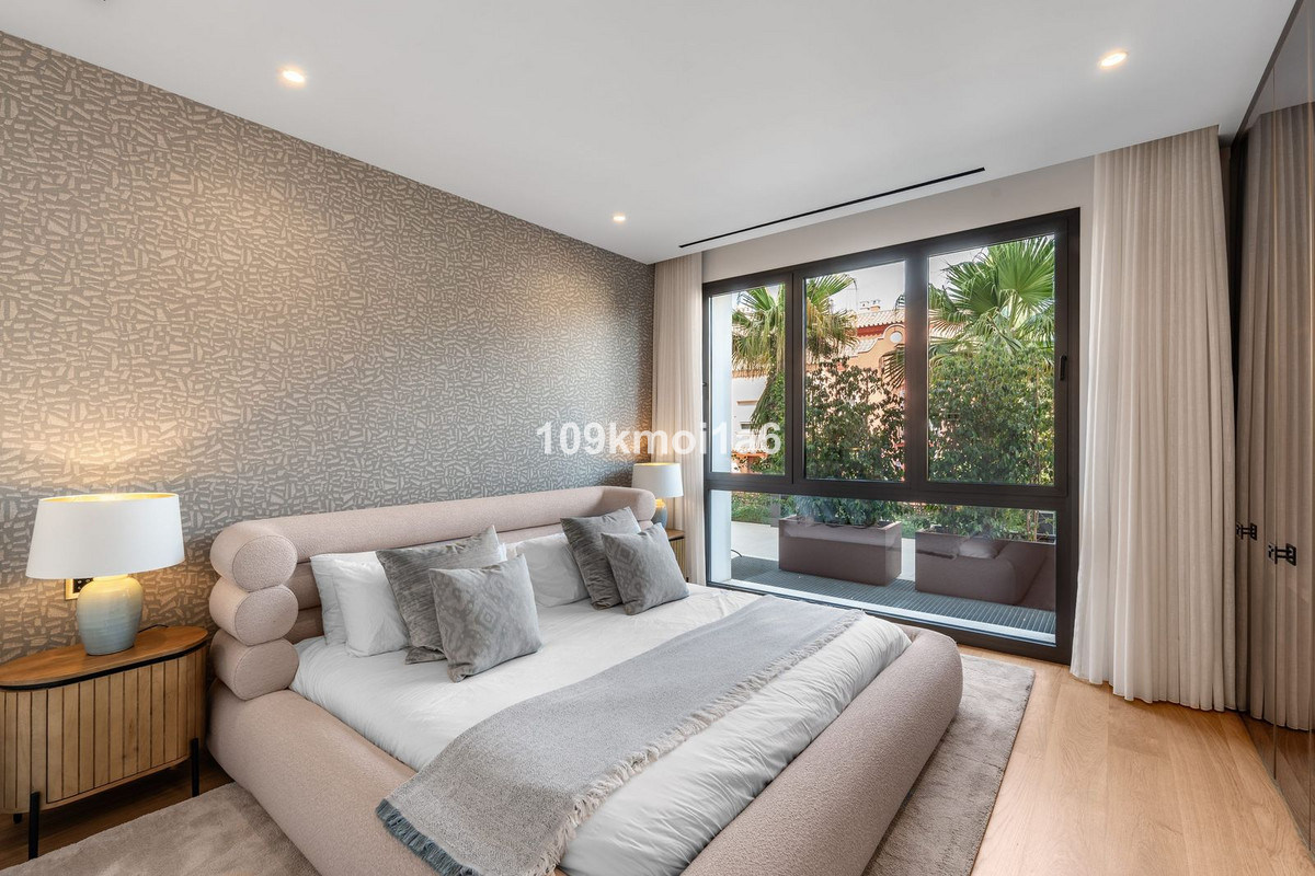 Appartement te koop in The Golden Mile | 4 slaapkamers H5482666