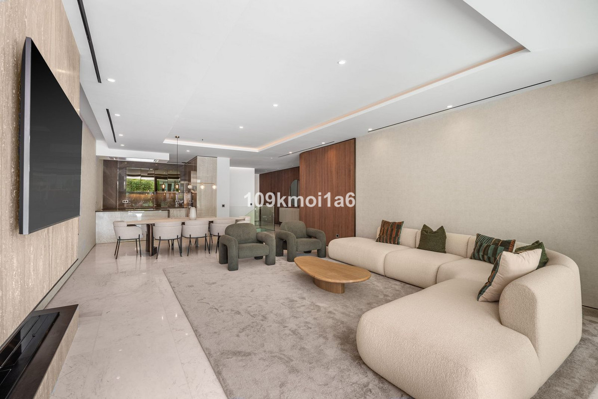Appartement te koop in The Golden Mile | 4 slaapkamers H5482666