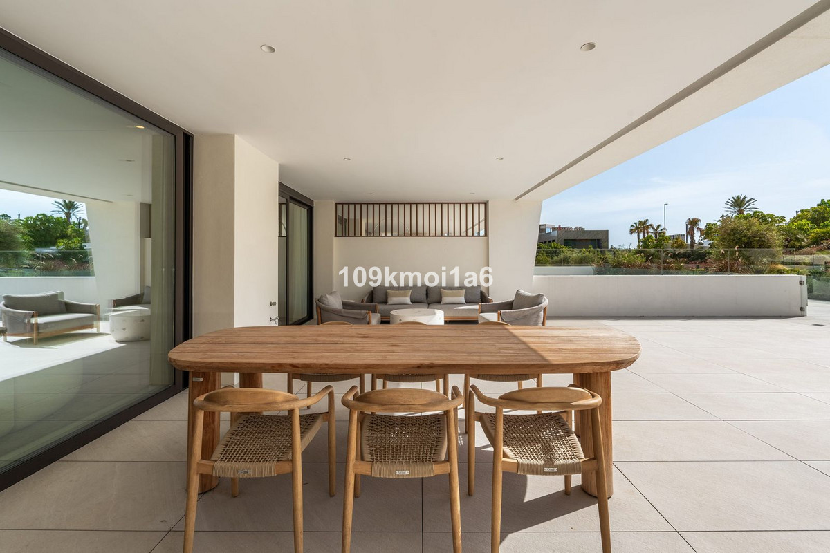 Appartement te koop in The Golden Mile | 4 slaapkamers H5482666