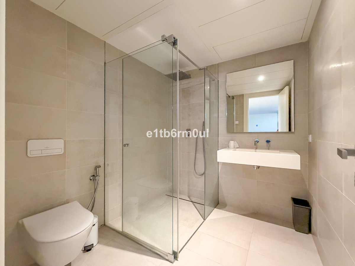 Appartement te koop in The Golden Mile | 4 slaapkamers H5486746