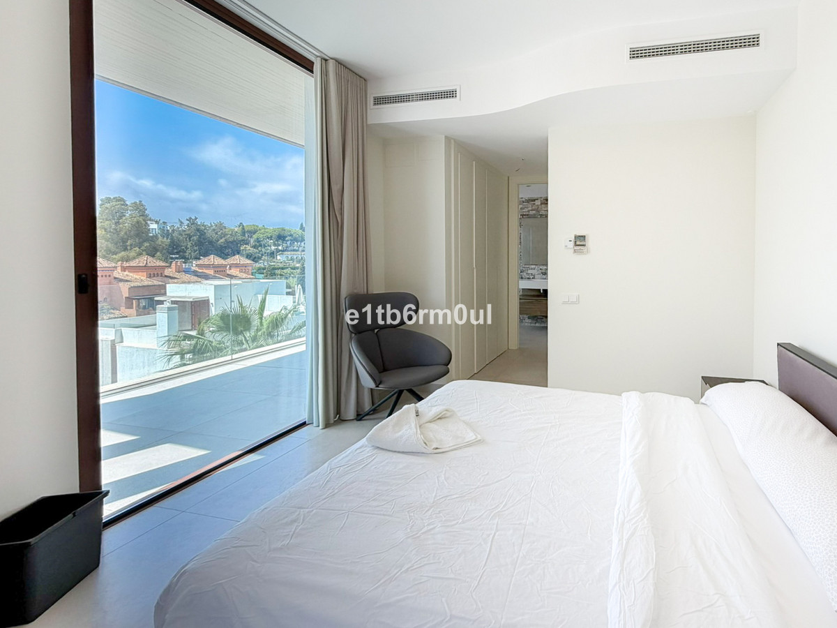 Appartement te koop in The Golden Mile | 4 slaapkamers H5486746