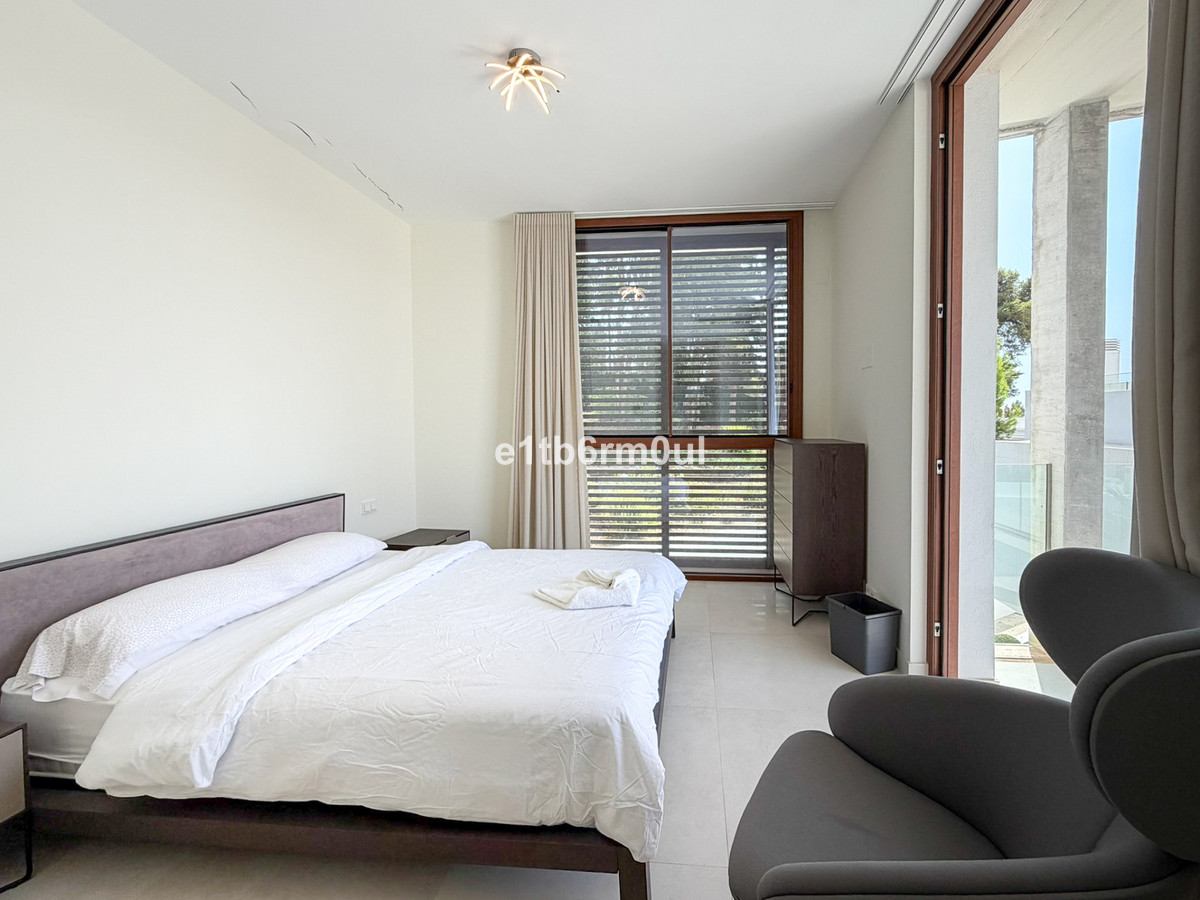 Appartement te koop in The Golden Mile | 4 slaapkamers H5486746