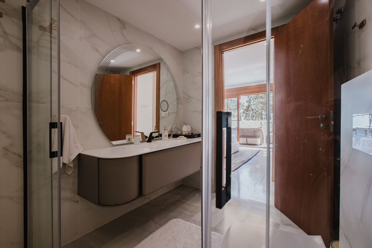 Appartement te koop in The Golden Mile | 4 slaapkamers H5486752