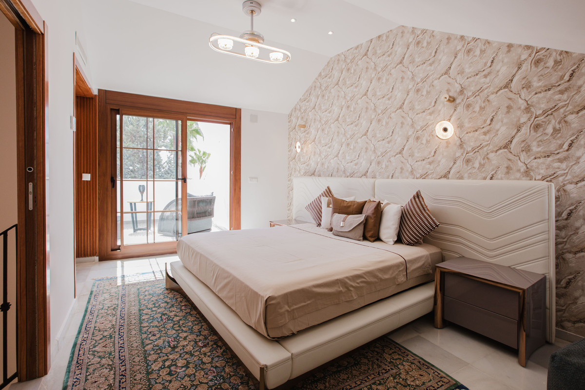 Appartement te koop in The Golden Mile | 4 slaapkamers H5486752