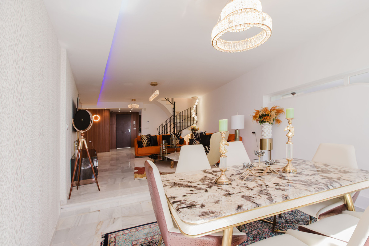 Appartement te koop in The Golden Mile | 4 slaapkamers H5486752
