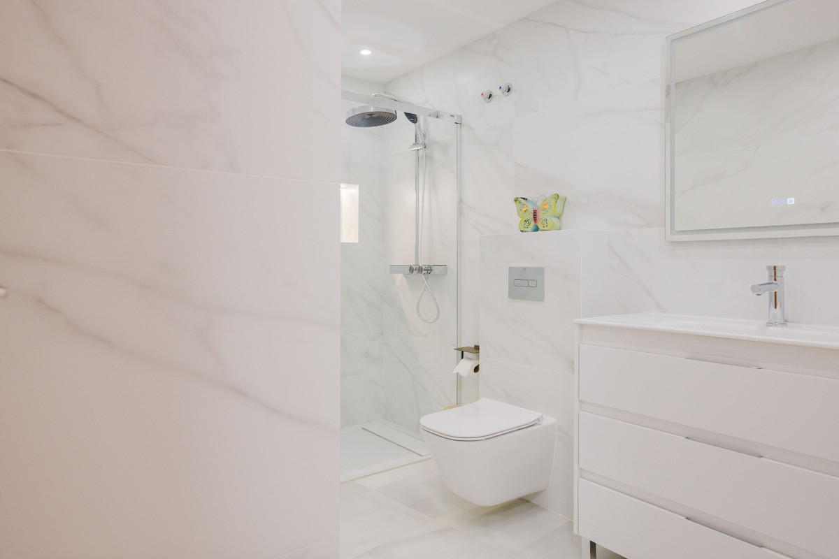 Appartement te koop in The Golden Mile | 4 slaapkamers H5486752