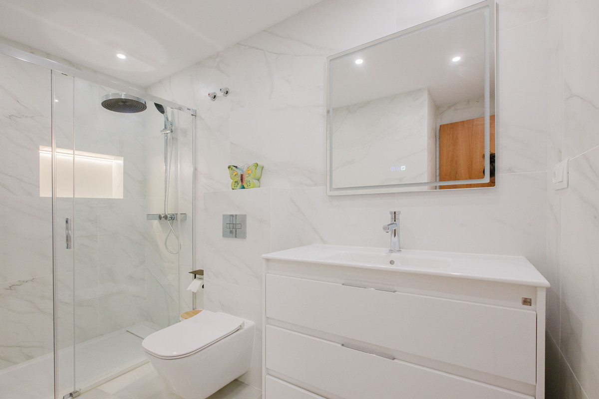 Appartement te koop in The Golden Mile | 4 slaapkamers H5486752