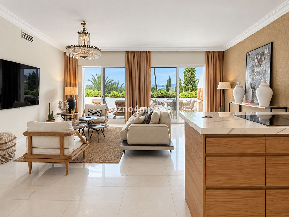 Appartement te koop in The Golden Mile | 2 slaapkamers H5486947