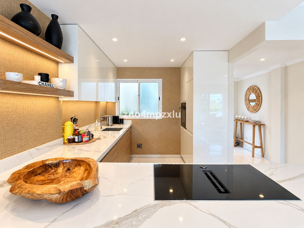 Appartement te koop in The Golden Mile | 2 slaapkamers H5486947