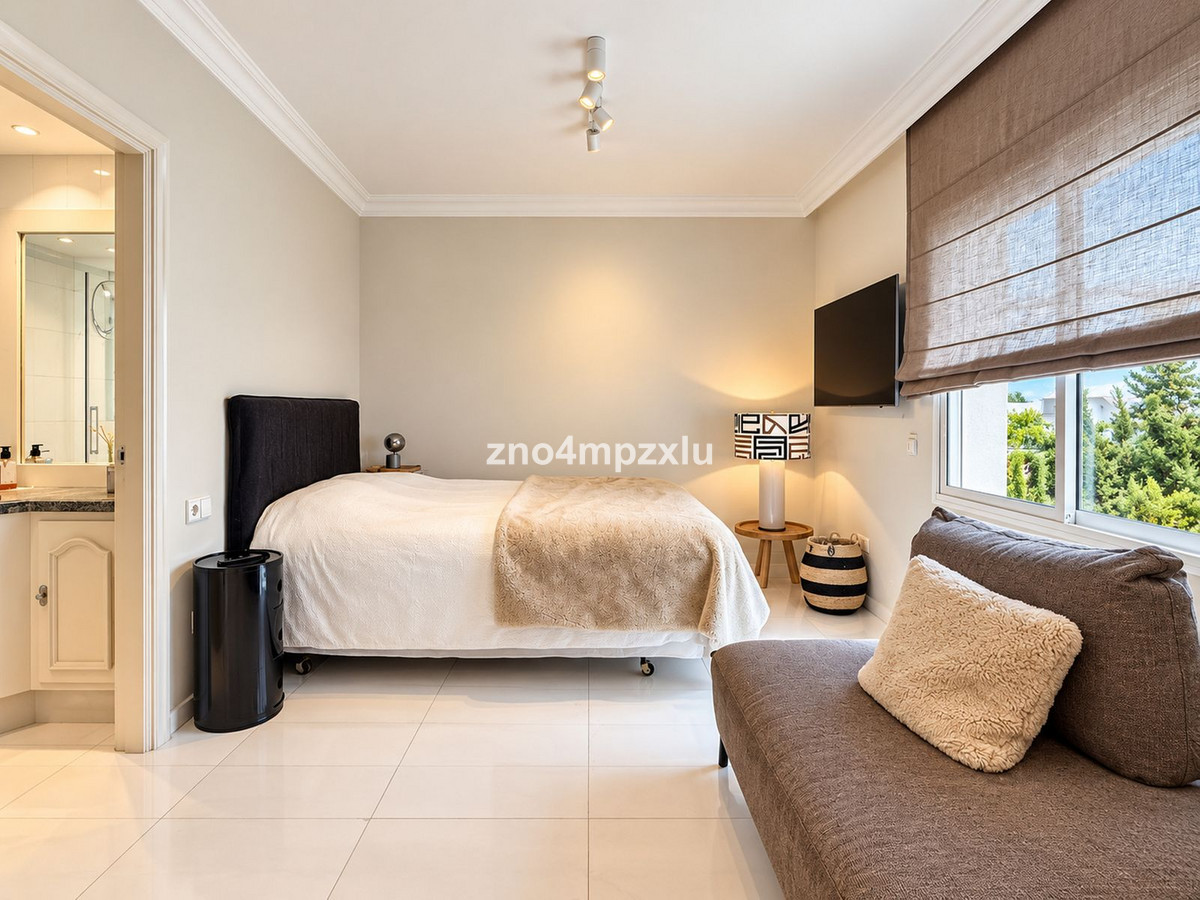 Appartement te koop in The Golden Mile | 2 slaapkamers H5486947