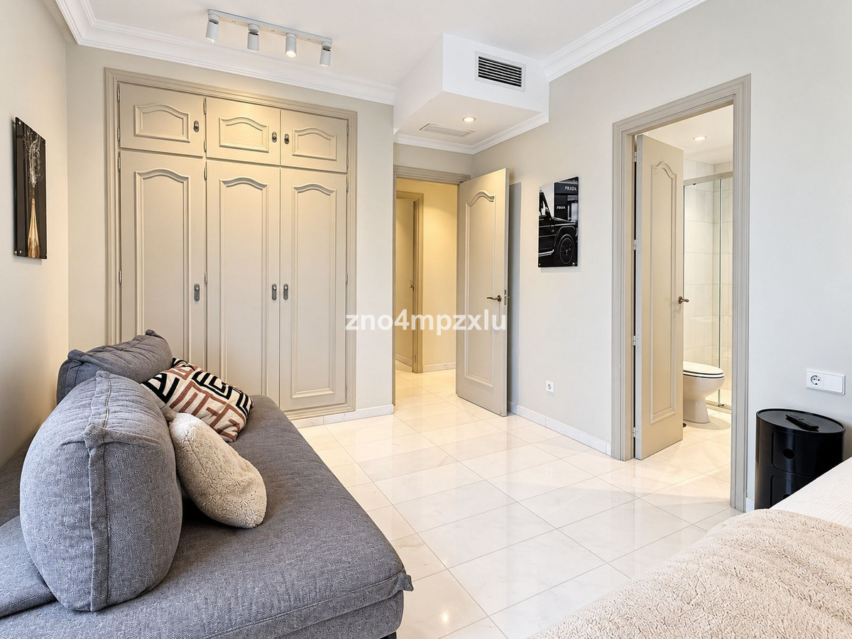 Appartement te koop in The Golden Mile | 2 slaapkamers H5486947