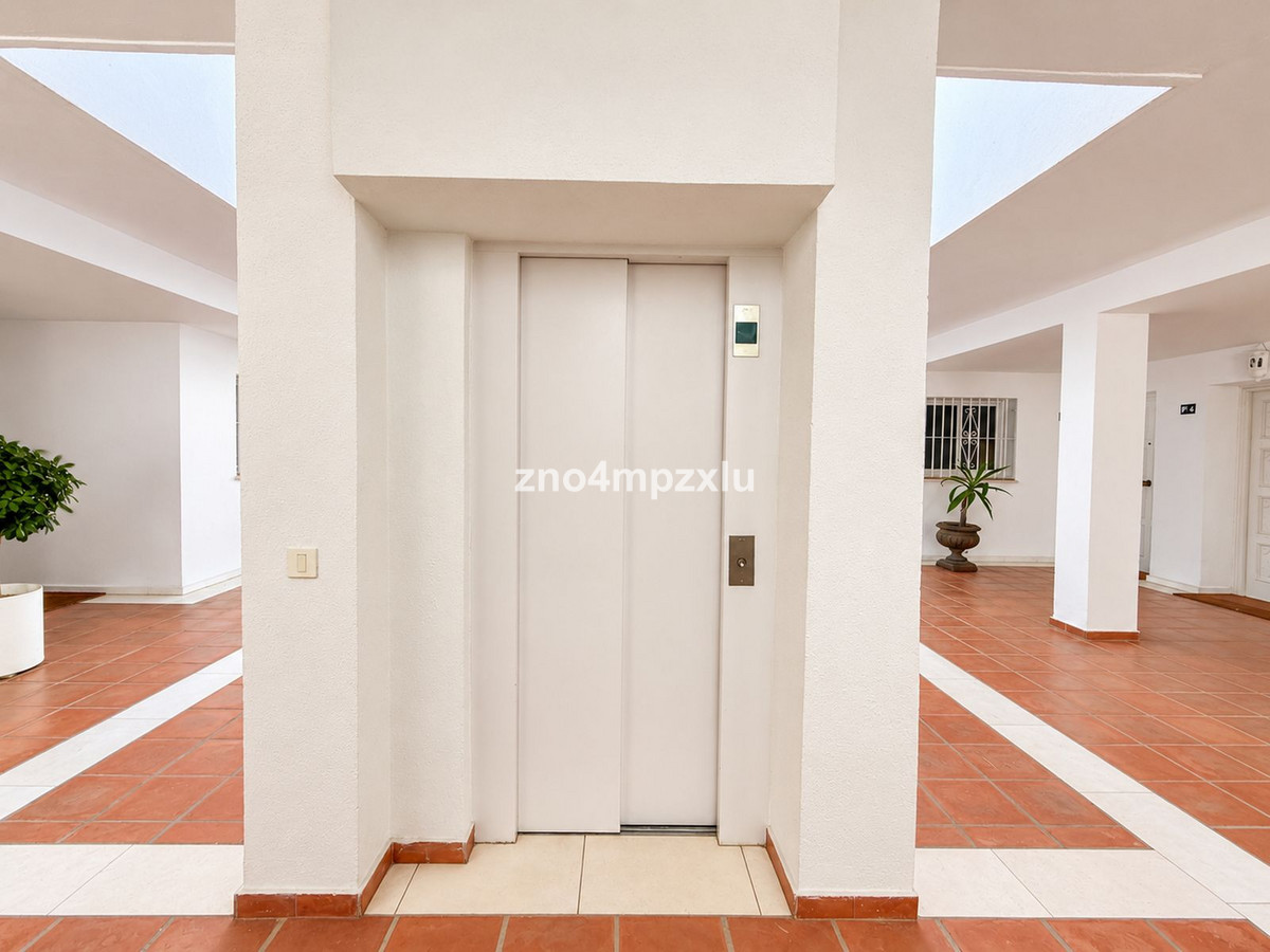 Appartement te koop in The Golden Mile | 2 slaapkamers H5486947