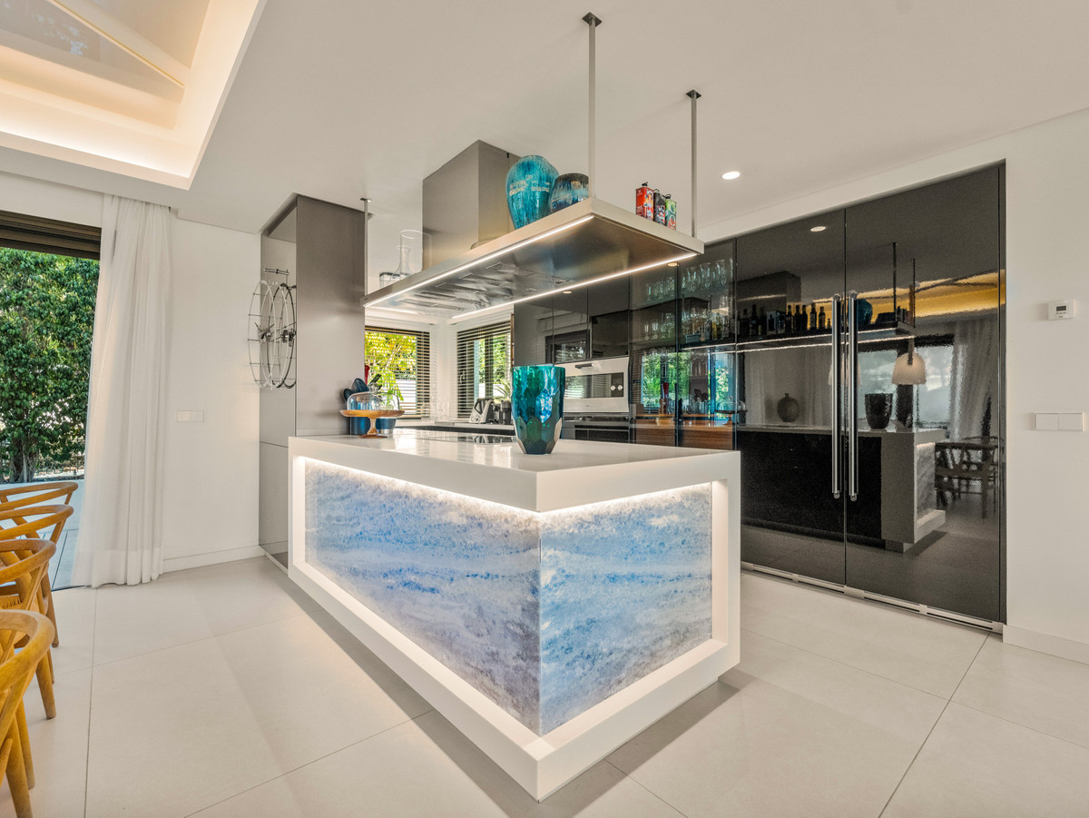 Appartement te koop in The Golden Mile | 5 slaapkamers H5488726