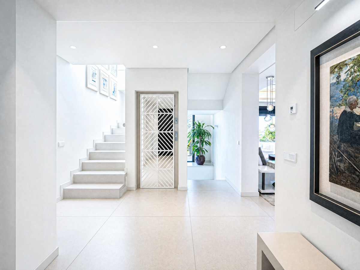 Appartement te koop in The Golden Mile | 5 slaapkamers H5488726