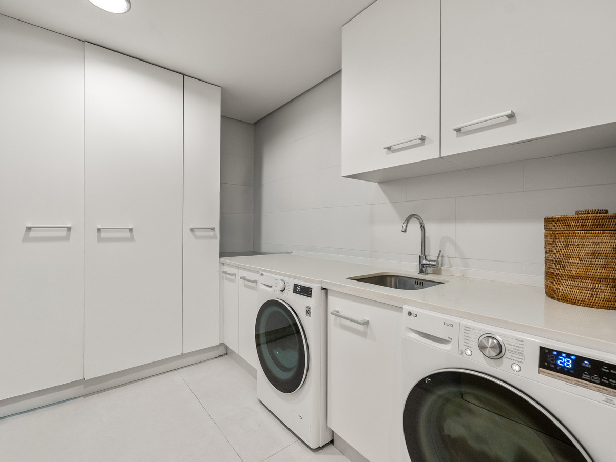 Appartement te koop in The Golden Mile | 5 slaapkamers H5488726