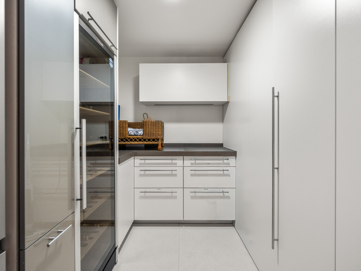 Appartement te koop in The Golden Mile | 5 slaapkamers H5488726
