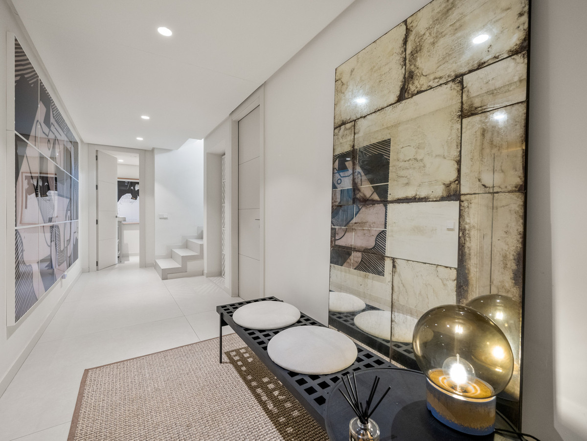 Appartement te koop in The Golden Mile | 5 slaapkamers H5488726