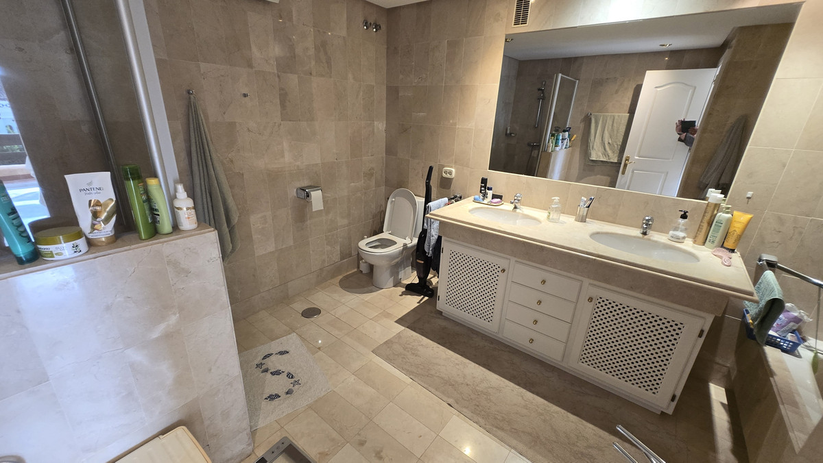 Appartement te koop in The Golden Mile | 2 slaapkamers H5497126