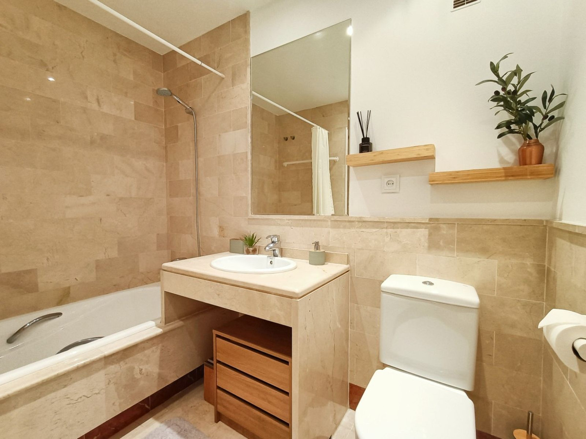 Appartement te koop in The Golden Mile | 3 slaapkamers H5499445