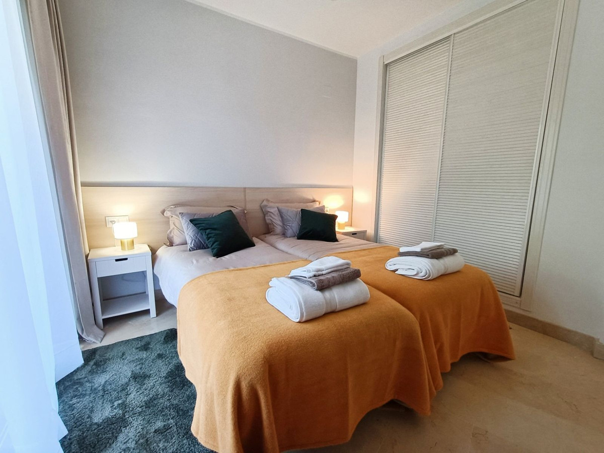 Appartement te koop in The Golden Mile | 3 slaapkamers H5499445