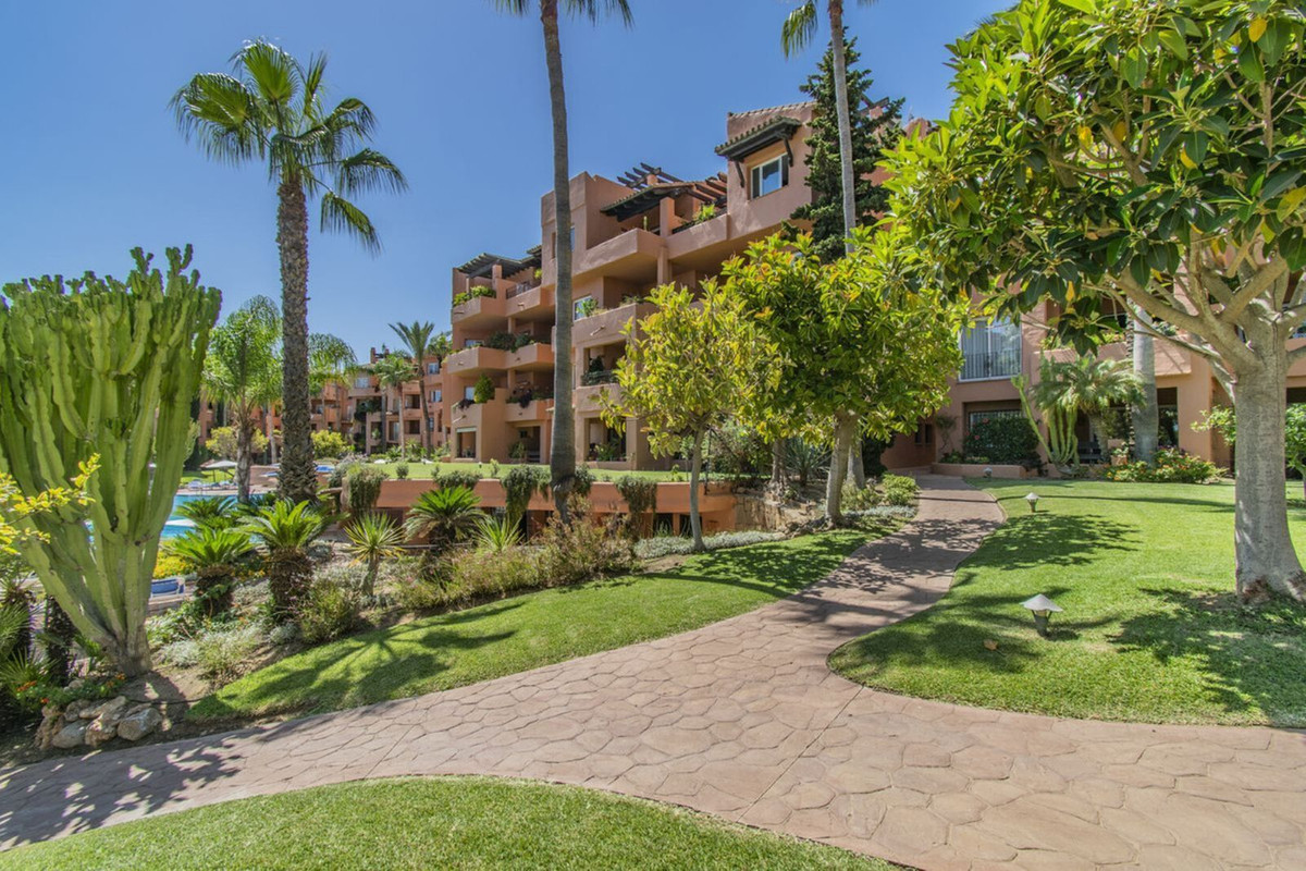 Appartement te koop in The Golden Mile | 3 slaapkamers H5499445
