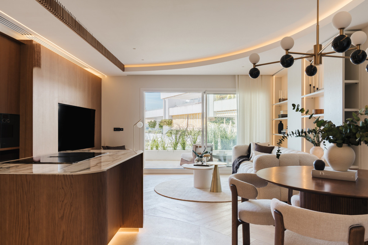 Appartement te koop in The Golden Mile | 2 slaapkamers H5499892