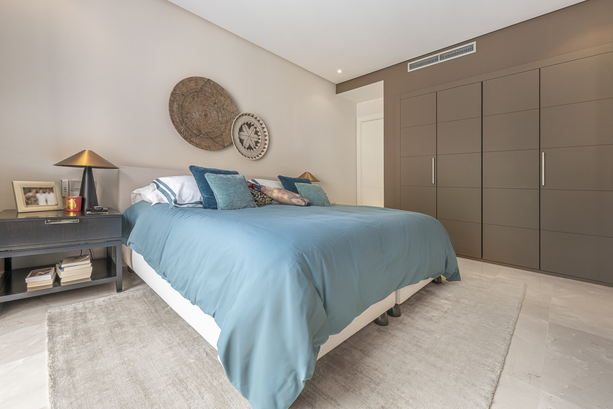 Appartement te koop in The Golden Mile | 2 slaapkamers H5512963