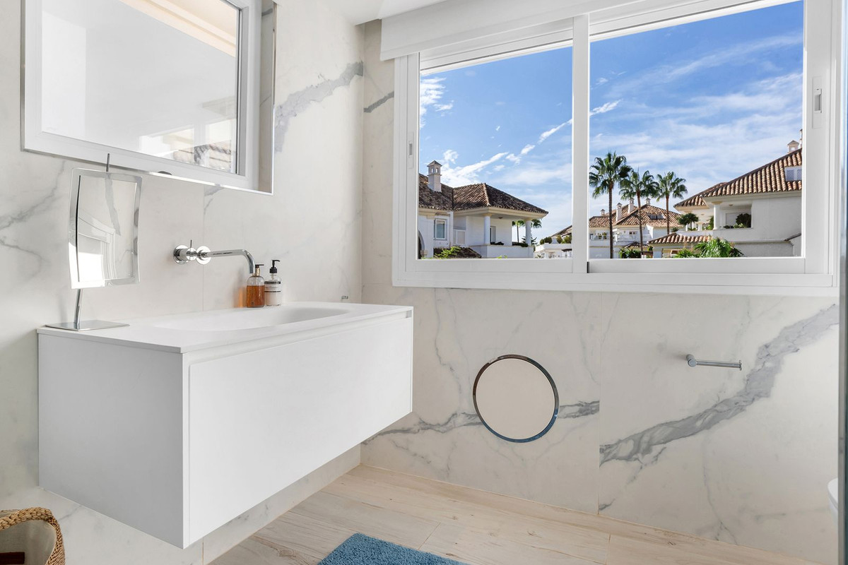 Appartement te koop in The Golden Mile | 3 slaapkamers H5515954