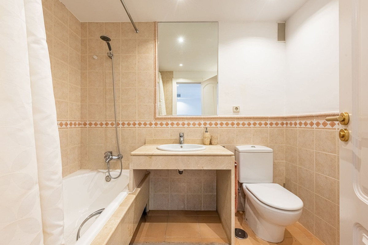 Appartement te koop in The Golden Mile | 2 slaapkamers H5520832