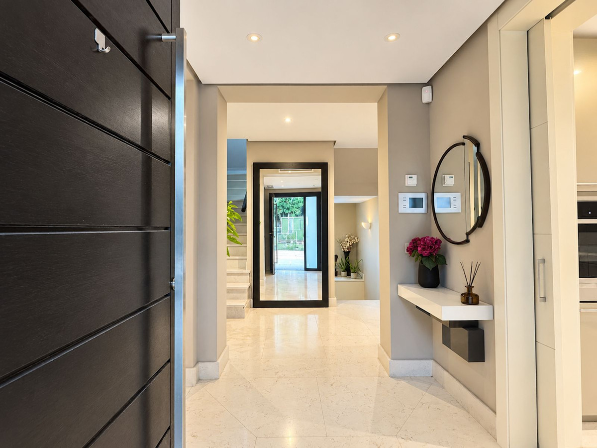 Property main view 50