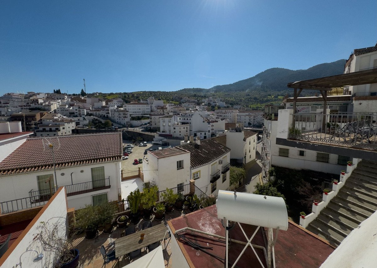 Appartement te koop in Tolox | 2 slaapkamers H5317702