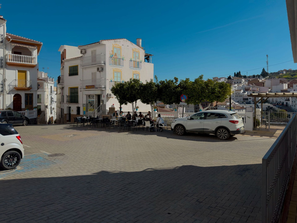 Appartement te koop in Tolox | 2 slaapkamers H5317702