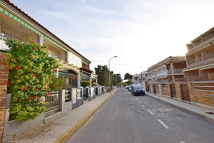 Appartement te koop in Torre de la Horadada | 5 slaapkamers H5456290