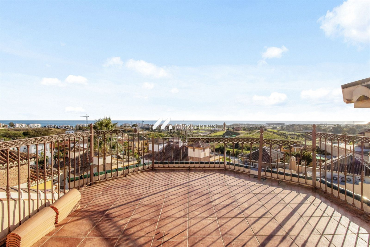 Appartement te koop in Torre del Mar | 6 slaapkamers H5144848