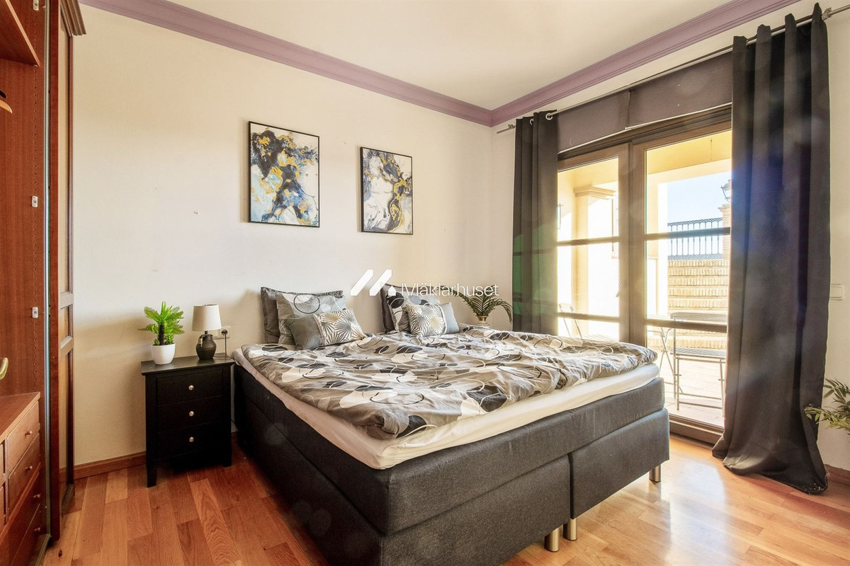 Appartement te koop in Torre del Mar | 6 slaapkamers H5144848