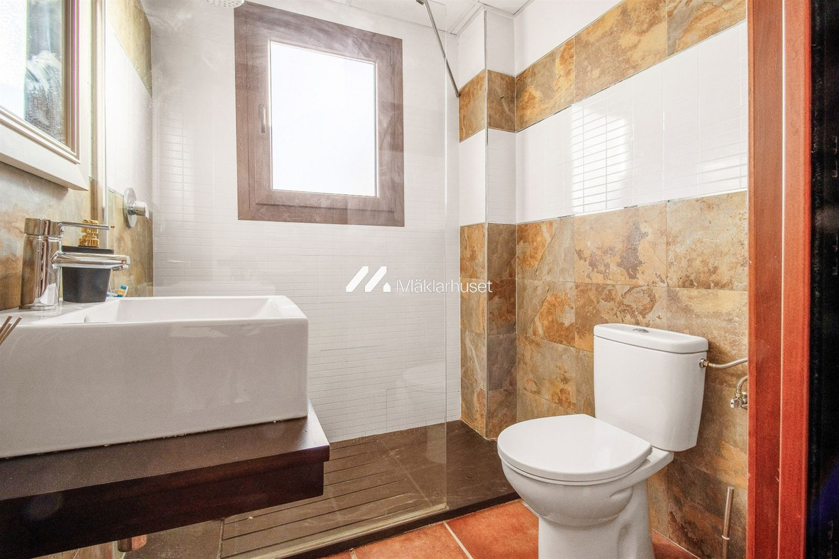 Appartement te koop in Torre del Mar | 6 slaapkamers H5144848