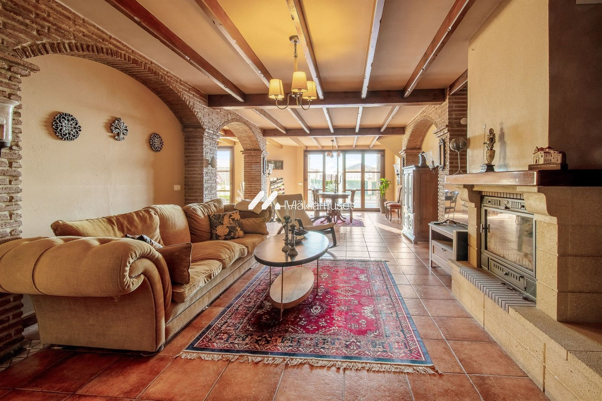 Appartement te koop in Torre del Mar | 6 slaapkamers H5144848