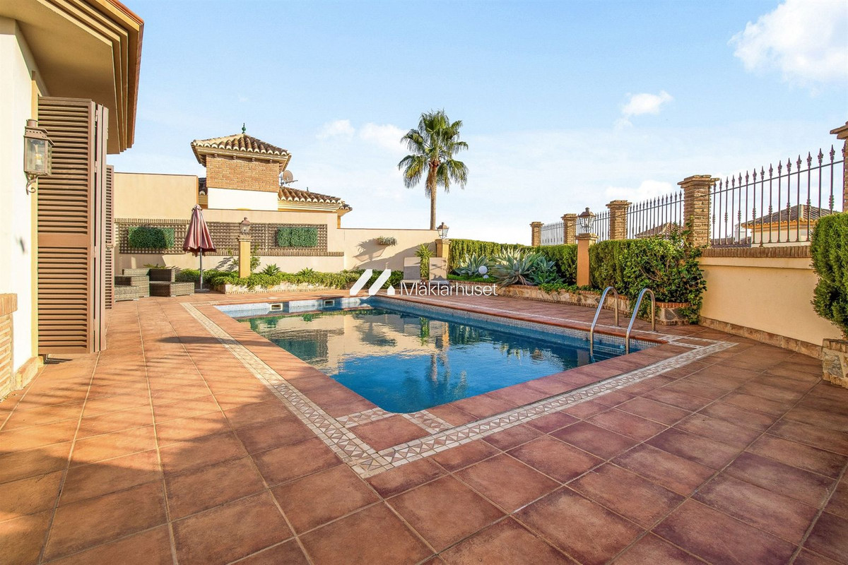 Appartement te koop in Torre del Mar | 6 slaapkamers H5144848